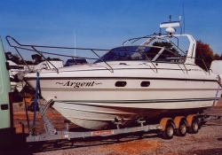 'Argent' a princess 255, bought through Moodys at Bursledon and loaded at R.K Marines Yard for transport to the new owner.