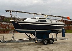 A Snapdragon 22 yacht on its way from Gosport,Hampshire to its new owner at Brundle,Norfolk